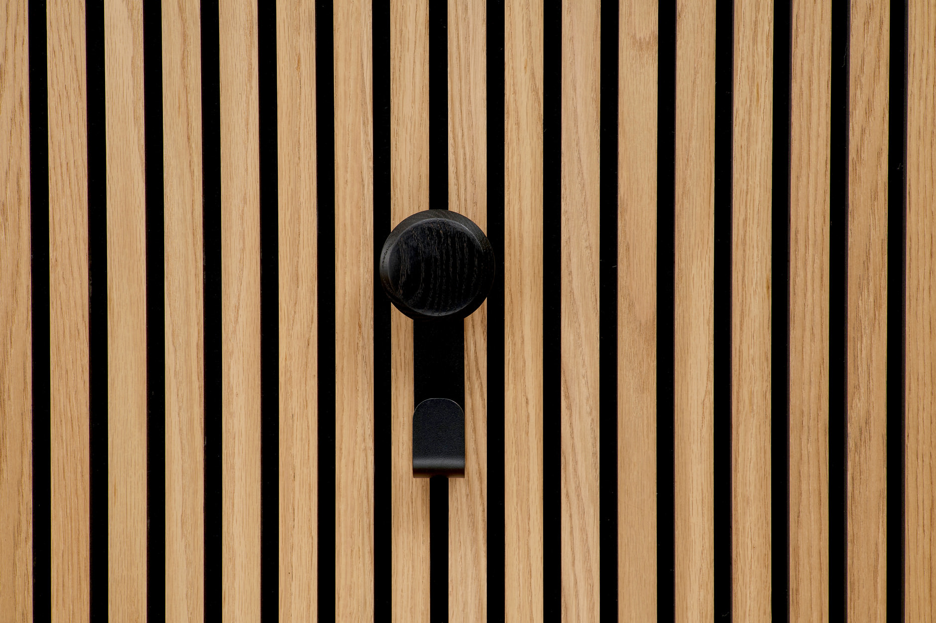 Ter Hürne Living Wall Function Haken Holzknopf Haakon Kurz, Schwarz